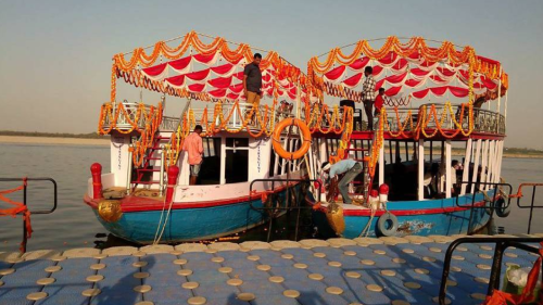Bajra Boat Booking in Varanasi